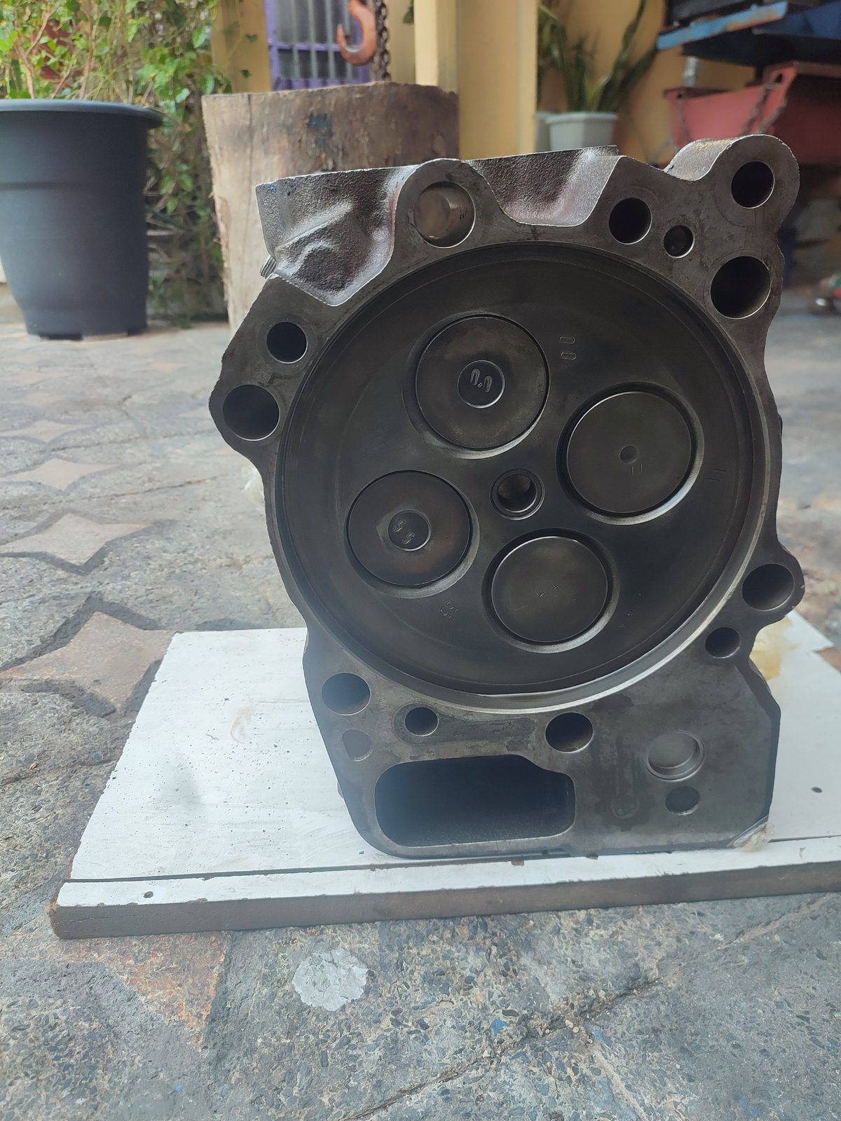 تصویر سرسیلندر موتور دریایی mtu 4000