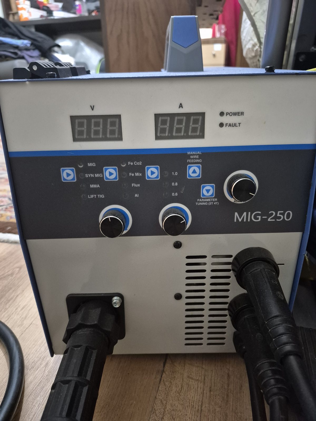 تصویر دستگاه جوشکاری هولد Co2