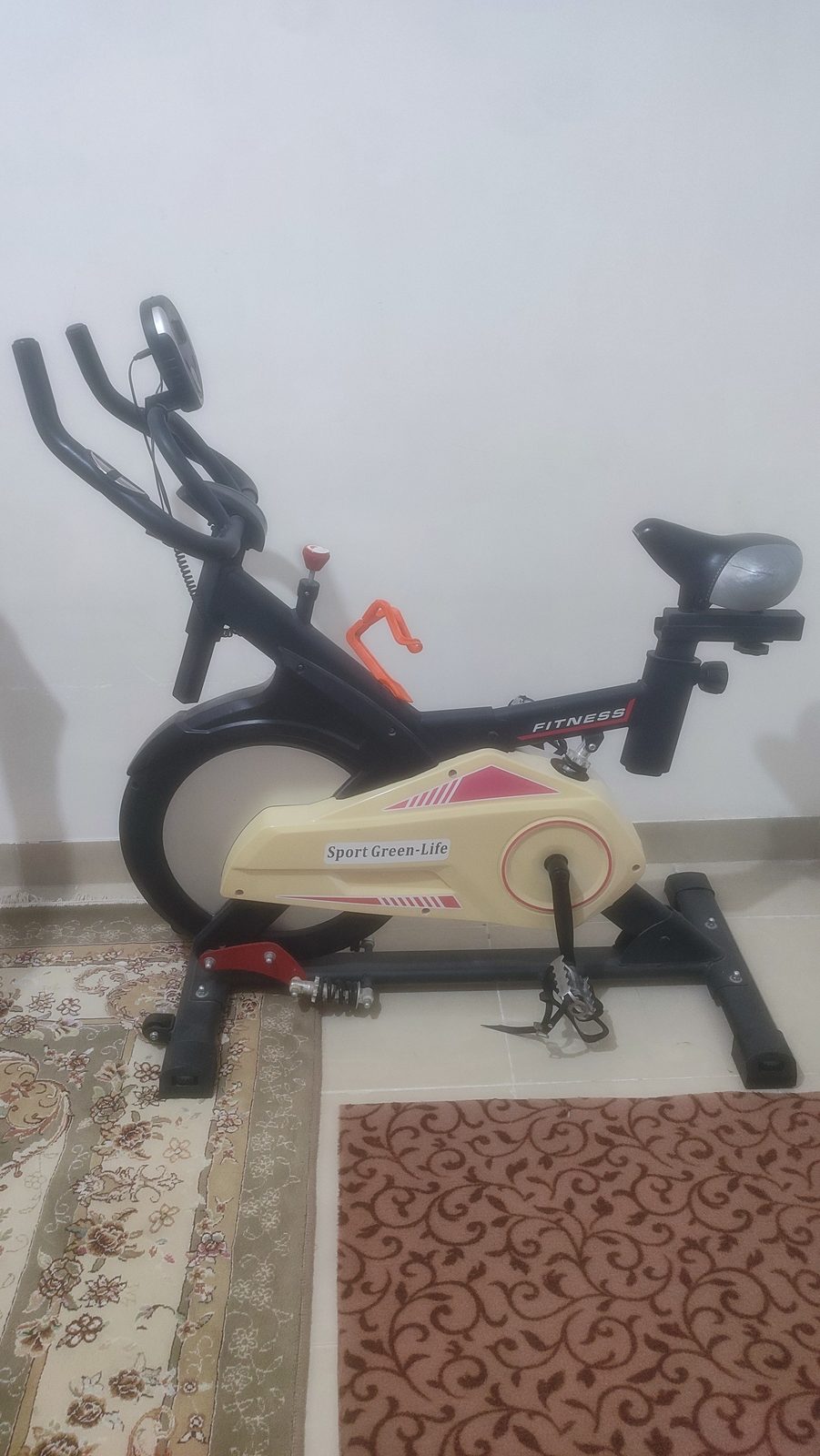 تصویر دوچرخه ثابت